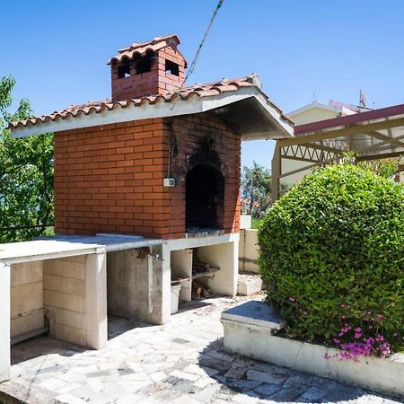 Holiday Home Kalinic Слатине Екстериор снимка