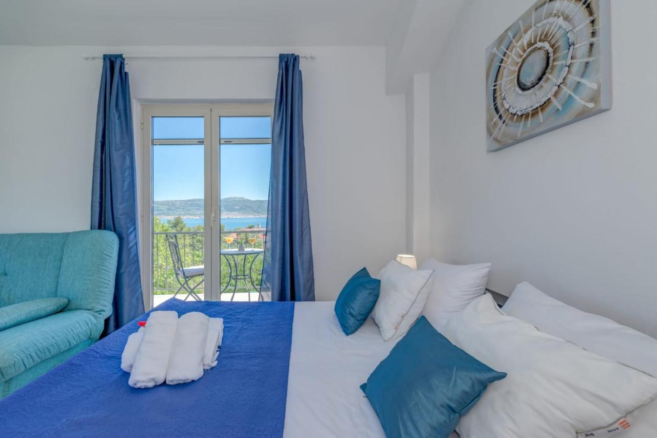 Holiday Home Kalinic Слатине Екстериор снимка