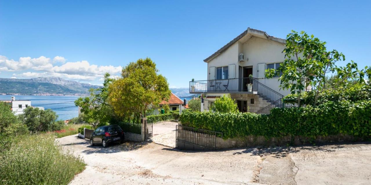 Holiday Home Kalinic Слатине Екстериор снимка