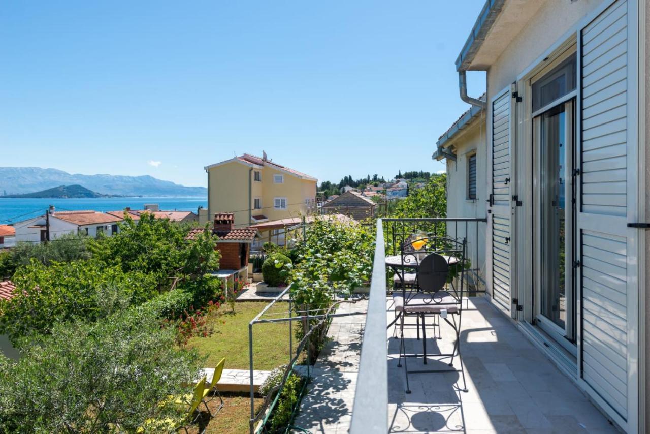 Holiday Home Kalinic Слатине Екстериор снимка
