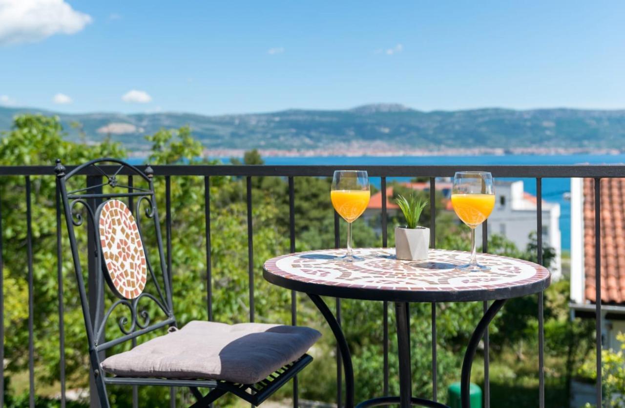 Holiday Home Kalinic Слатине Екстериор снимка