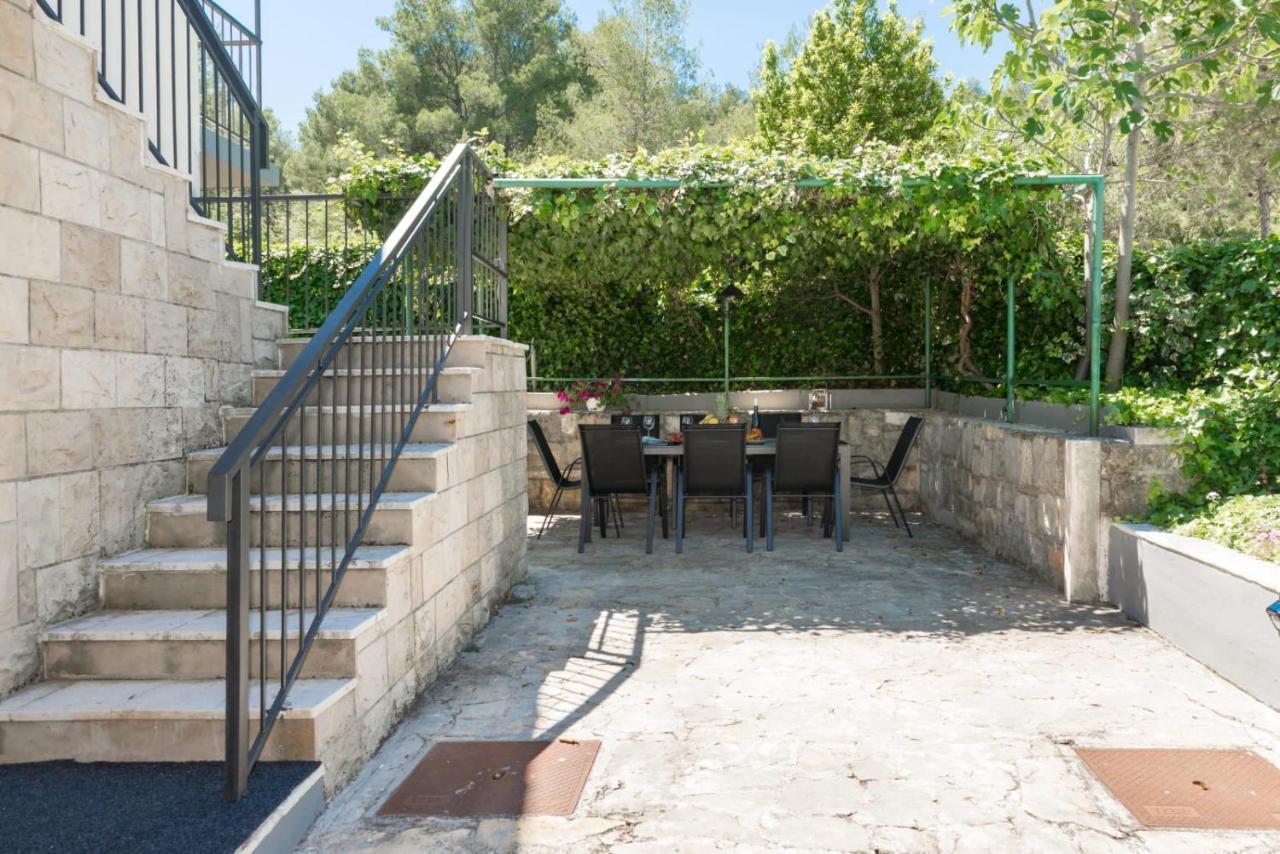 Holiday Home Kalinic Слатине Екстериор снимка