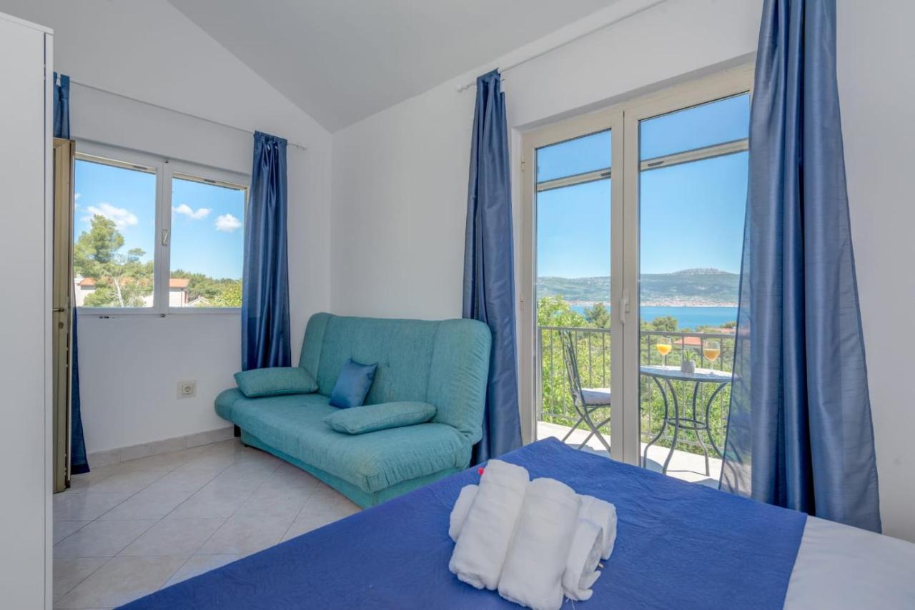 Holiday Home Kalinic Слатине Екстериор снимка