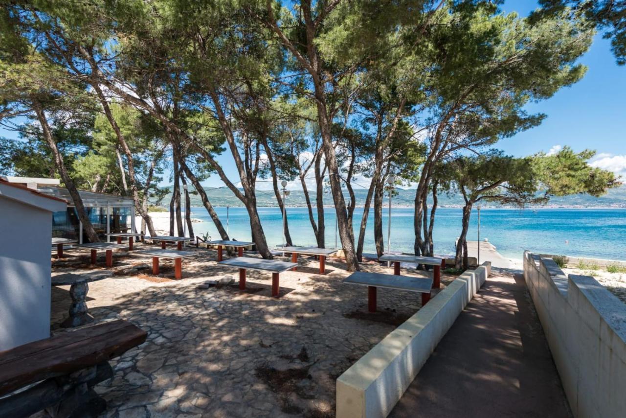 Holiday Home Kalinic Слатине Екстериор снимка