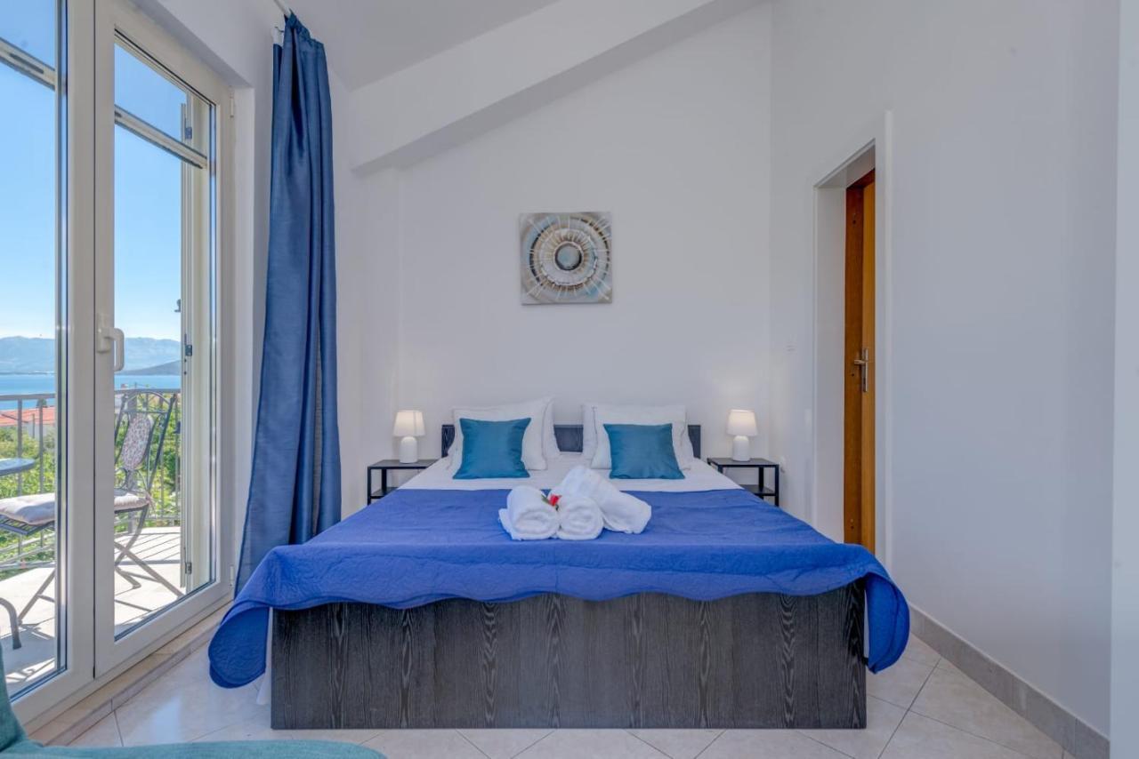 Holiday Home Kalinic Слатине Екстериор снимка
