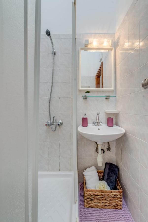 Holiday Home Kalinic Слатине Екстериор снимка